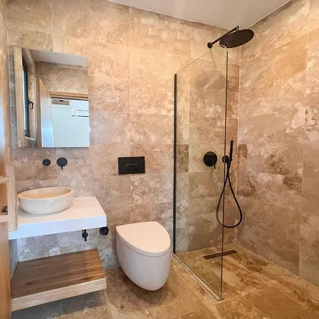 Traditional Kalkan With Private Pool And Gym