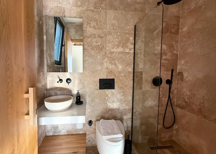 Traditional Kalkan With Private Pool And Gym *