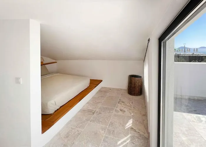 Traditional Kalkan With Private Pool And Gym *